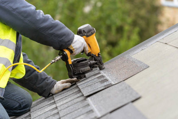 Professional Roofing services in Country Clu, FL